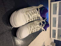 Jordan Retro 5 Grapes Girls Size 6 basketball shoes