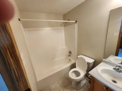Safe Southwood Drive Separate Entrance Basement Suite