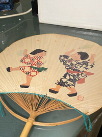 OLD VINTAGE RARE HAND PAINTED JAPANESE WOODEN BAMBOO HAND FAN, C