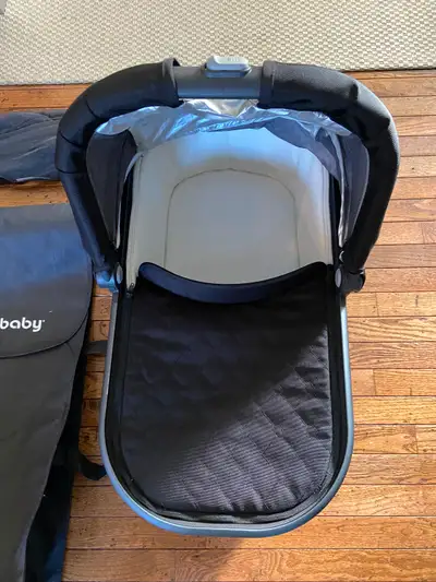 Uppa Baby Vista Bassinet- Gently Used, Excellent condition, View more