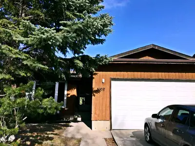 The house is very clean and quiet all time. Two rooms available now: - first picture room (female on...