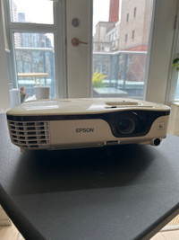 Epson EX3210 projector