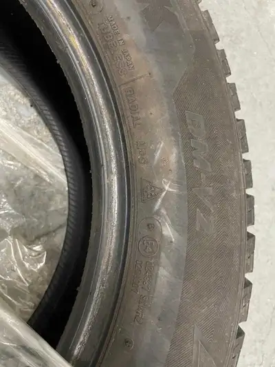 A set of 2 tires. R17. They were used only for one year before the car broke down. Selling both for...