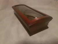 BEAUTIFUL WOODEN DISPLAY BOX WITH CURVED GLASS LID