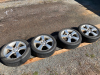 Set of 4 aluminum Mazda rims 17” summer tires