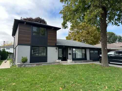 House for rent with 2 units, 2 stories house with 3 bedrooms, 2.5 bathroom's and a garage with a apa...