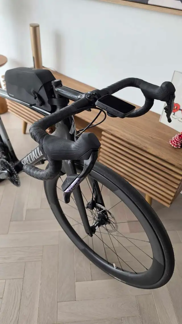 2026 Specialized Roubaix Pro Sram Force Medium Road Bike in Road in City of Toronto - Image 6