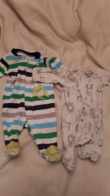 Baby Sleepers (sizes range from 0-6 months) in Clothing - 3-6 Months in Moncton - Image 2