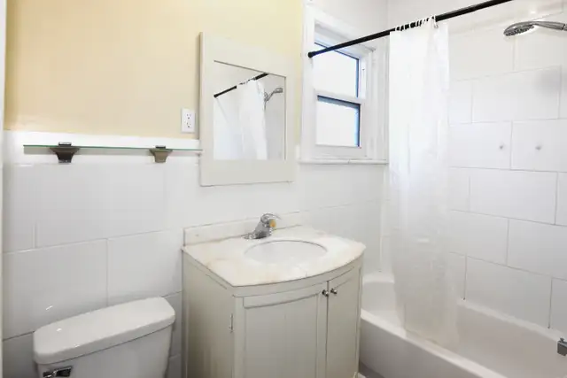 Central 3 Bdrm with Tons of Character! in Long Term Rentals in Peterborough - Image 13