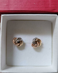 Vintage 10k tri-gold Knot earrings 