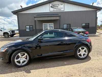 2008 Audi TT Quattro 3.2L Coupe that delivers a perfect blend of performance, style, and all-weather...