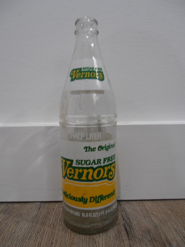 Old Bottles in Arts & Collectibles in Sarnia - Image 3