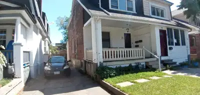 Steps to 2 Subway Stations. 1 bedroom basement apt. in pleasant Upper Beach neighborhood. 4 piece ba...