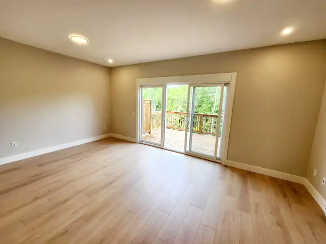 3 Bedroom + Den – 2.5 Bath House for rent – July 1st in Long Term Rentals in City of Halifax - Image 8