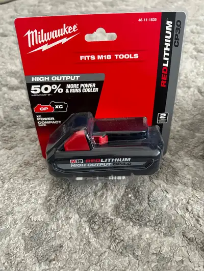 Milwaukee HIGH OUTPUT  CP3.0 Battery new, View more