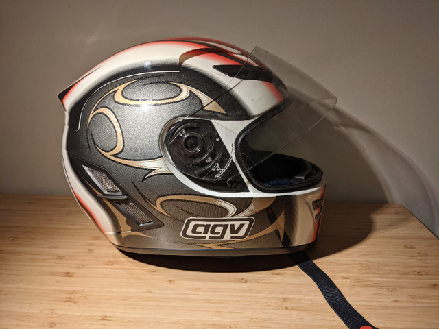 Full face motorcycle helmet AGV Stealth XXL | Great price in Motorcycle Parts & Accessories in London - Image 4