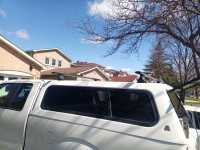 2018 F150 Jet Wing Roof Rack ,  Can Be  On The Fiber Glass Cap