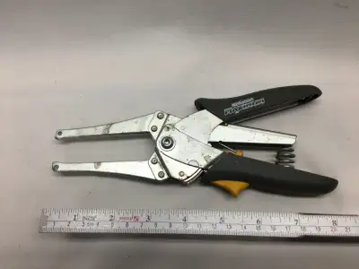 ratcheting clamp feature ratcheting function for snug fit Firm grip on most surfaces Please text If...