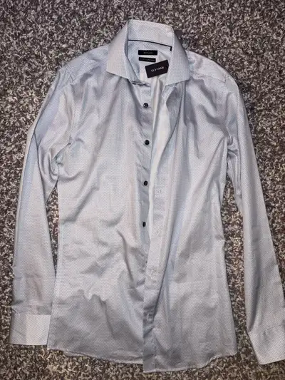 - BRAND NEW WITH ALL TAGS - Never Worn, No Damage - RW & CO - Mens XS (13-13.5) - Could fit boys as...