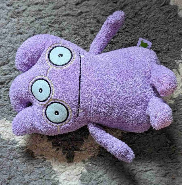 3$ Toutous/peluche Ugly Dolls Tray mauve excellent état Candiac  dans Jouets et jeux  à Longueuil/Rive Sud