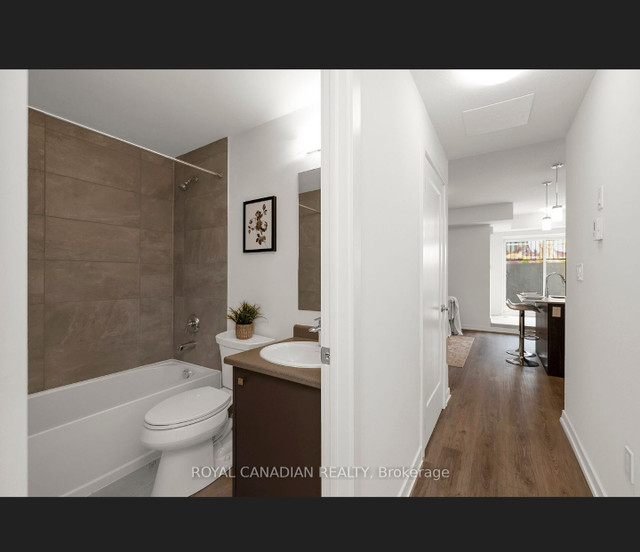 One Bedroom available for Rent in 2 bedroom Condo  in Short Term Rentals in Kitchener / Waterloo