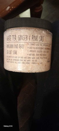 White Tea,  Ginger & Pink Salt Body Scrub