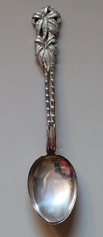 Vintage Rare Sterling Silver Spoon with Palm Trees Handle 3 3/4" in Arts & Collectibles in Oshawa / Durham Region