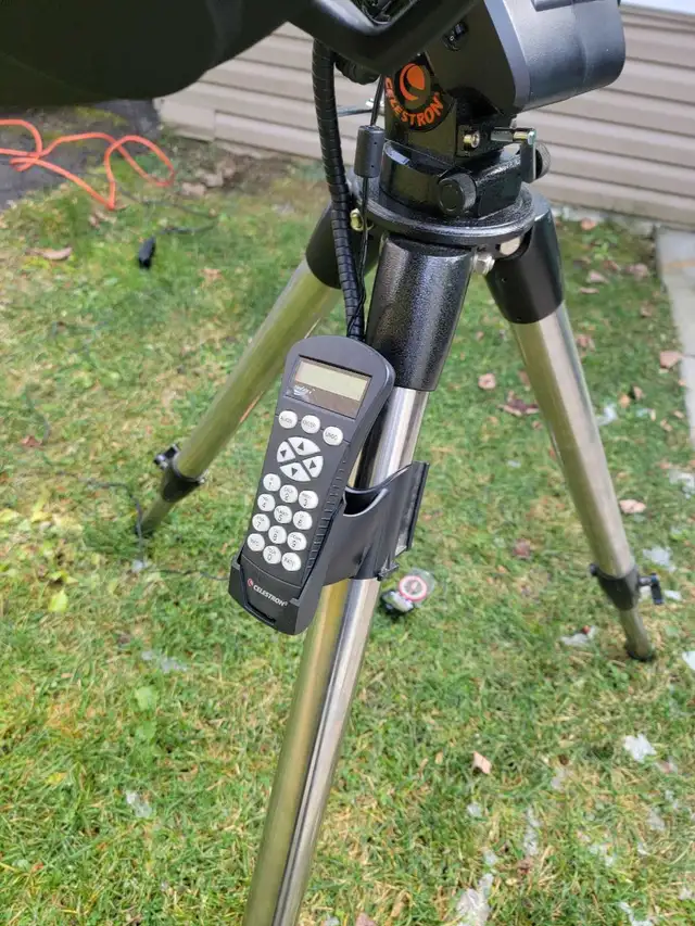 Ouvert  au echange telescope celestron c11 in Hobbies & Crafts in Québec City - Image 11
