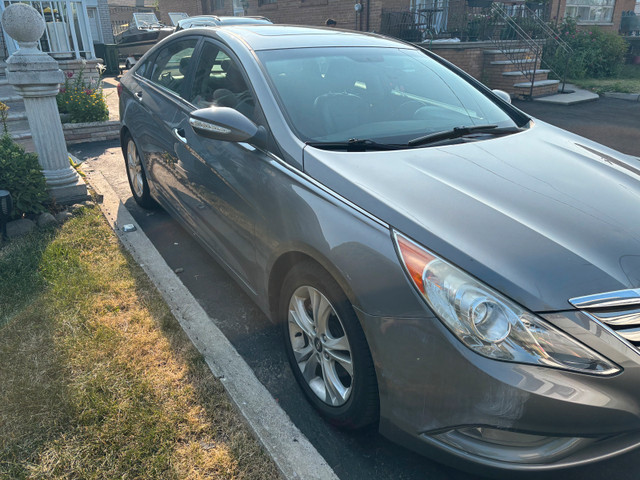 Hyundai Sonata 2011 in Cars & Trucks in City of Toronto