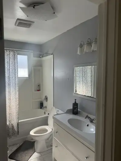 Location . Kitchener , downtown , block line , Blackhorne crescent . Room with a bed , closet , pers...