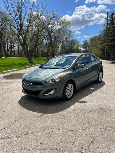 2013 Hyundai Elantra GT (safetied and clean title)