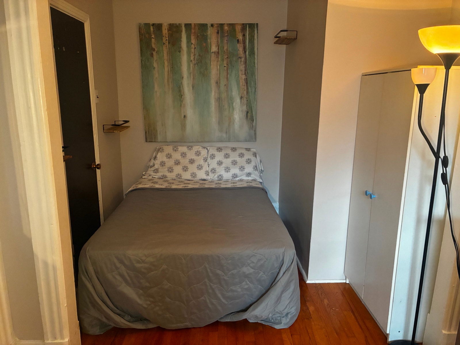Big Furnished Room in elite Plateau location | All-in Sept 1st — photo 1