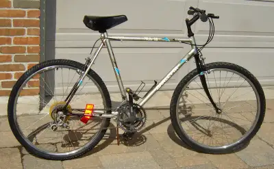 Barletta Mountain Bike - Men's 18 Speed - 22" Frame - 26" Wheels, View more