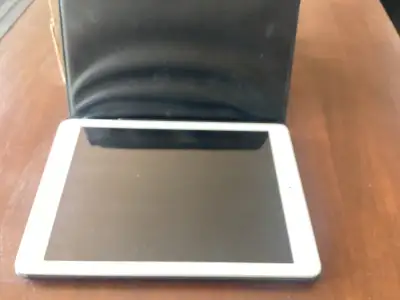 Vends IPad, View more