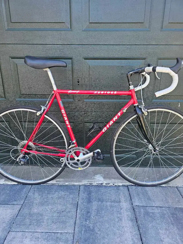 Giant Perigee Road Bike in Road in Barrie - Image 2