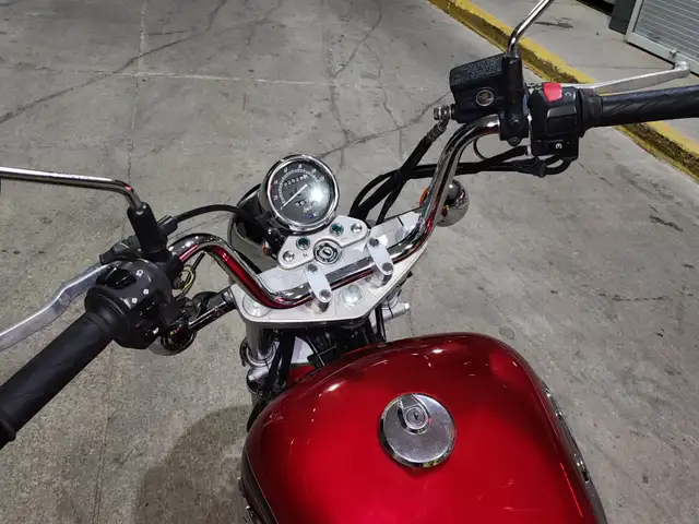 2001 Suzuki Marauder 250 cc,  low miles, reduced to $1800 in Street, Cruisers & Choppers in Barrie - Image 2