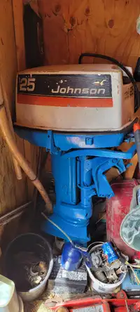 A  older outboard motor for sale ,25 HP johnson  sea horse  500.