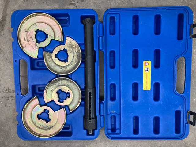 Mercedes coil spring compressor kit in Hand Tools in Nelson