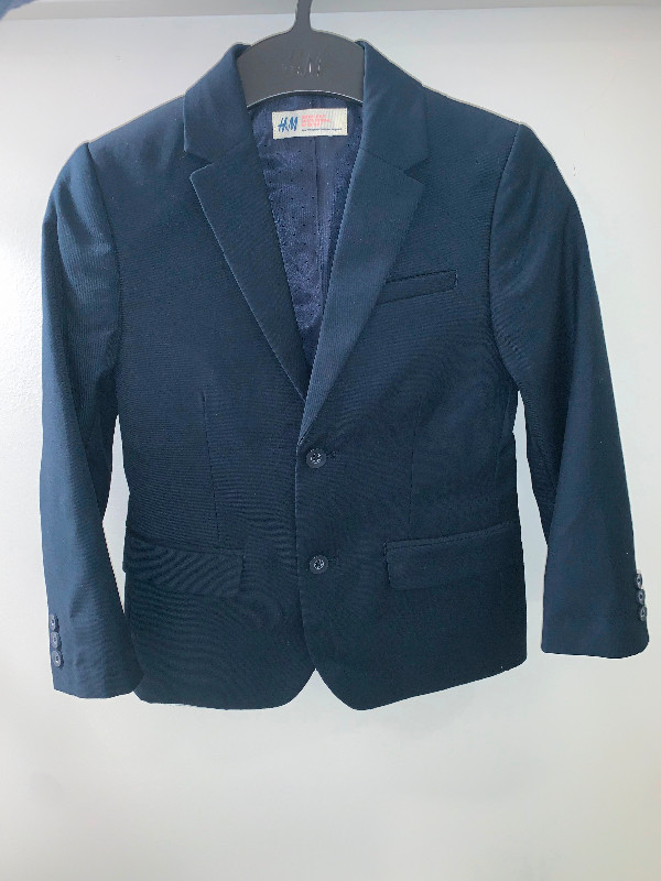Blazer Size 6-7  youth - Navy Blue in Kids & Youth in City of Toronto