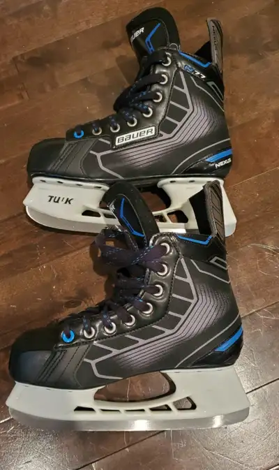 Bauer Skates - N77 - Size 6, View more