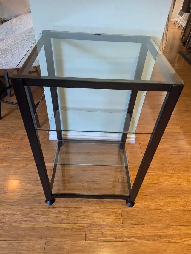VTI stereo rack in Other in Markham / York Region - Image 5