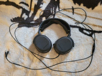 Steel series Arctis 3 headphones