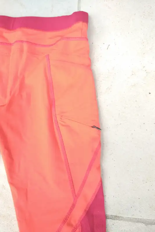 Lole Leggings in Women's - Bottoms in Markham / York Region - Image 10