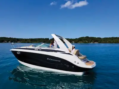 Crownline’s 264 CR combines unique styling and innovative features, with no compromise to its livabi...