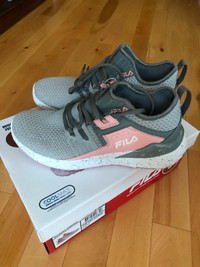 New Fila Women Memory Foam CoolMax Sneakers Running Shoes size 9