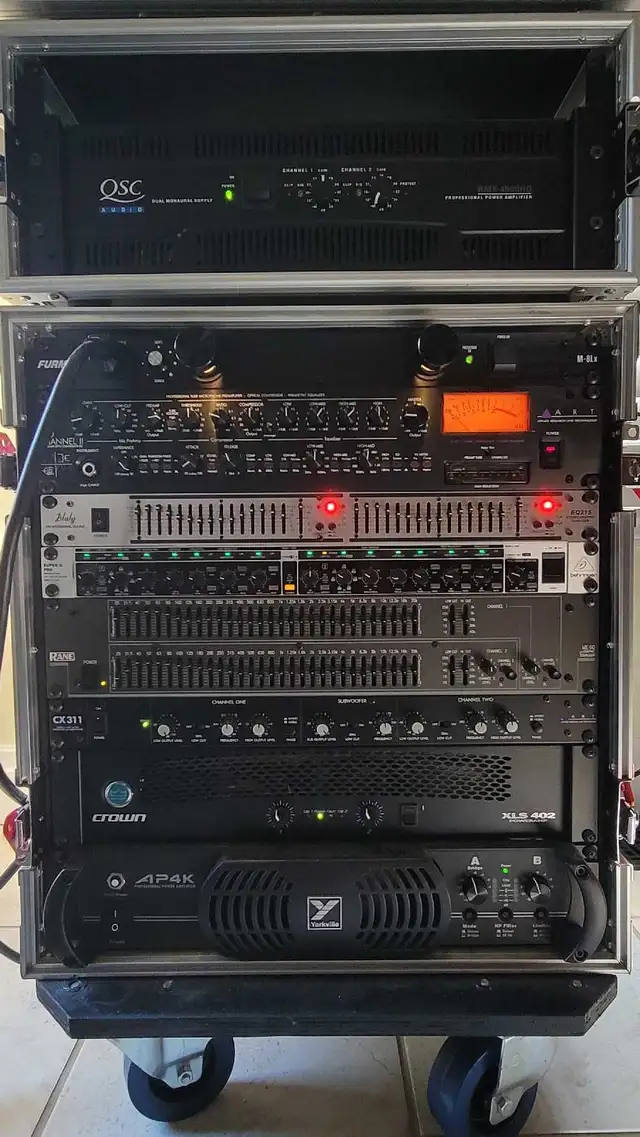 DJ equipment in Performance & DJ Equipment in Oshawa / Durham Region - Image 3