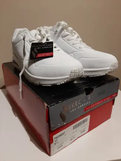 Skechers Femme 9.5 - Valeur de 110$, View more