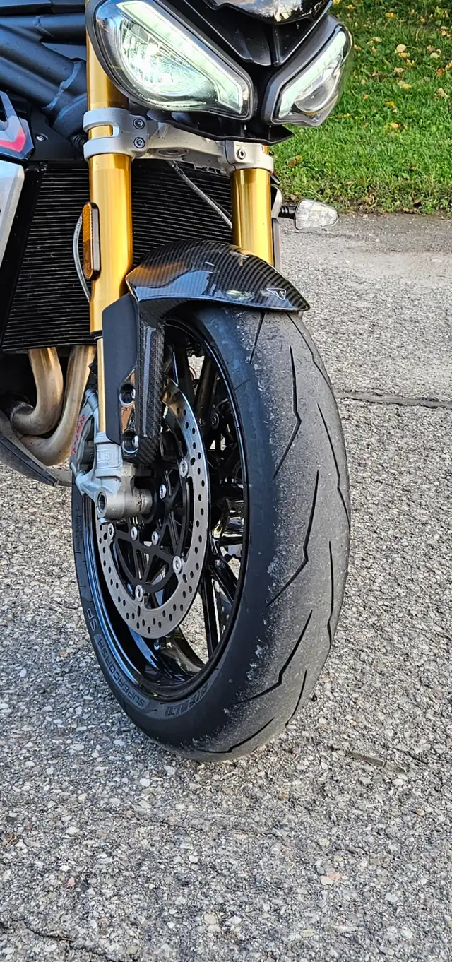 2022 Triumph Speed Triple 1200 RS Mint Low Km's in Sport Bikes in City of Toronto - Image 5