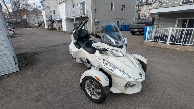 Can am Spyder RT Limited in Touring in Laurentides - Image 3