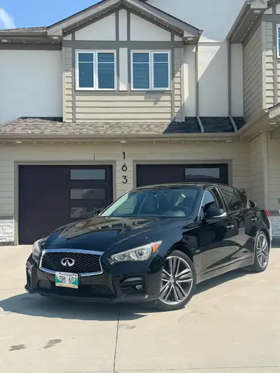 2015 Infiniti Q50 Sport Hybrid 3.5L AWD 360 HP Clean Title Saftied 90,000 kms only! Second owner veh...